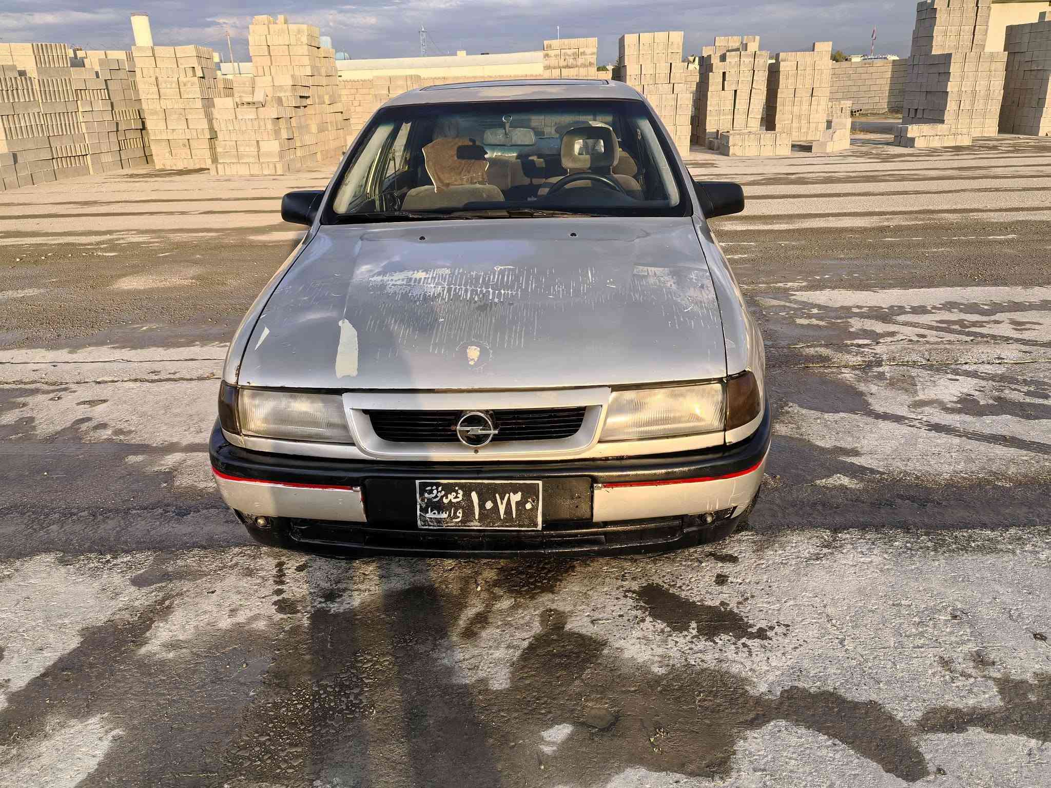 ئۆپڵ ڤیکترا مۆدیل 93 مەکینە 20  بێ سەرە تایە کۆدی نیە   هەر چوار تایەی نوێیە   ئێرباگە ABSچوار بالیفە    موسو بڕاوە  دەعمو وەرگەڕاو بەشەرت نرخی 15 گەڵاو مەجالێکی کەم   ***********
