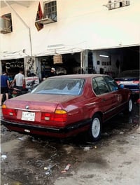 بي ام ٧٣٥ • ماروني • جير عادي