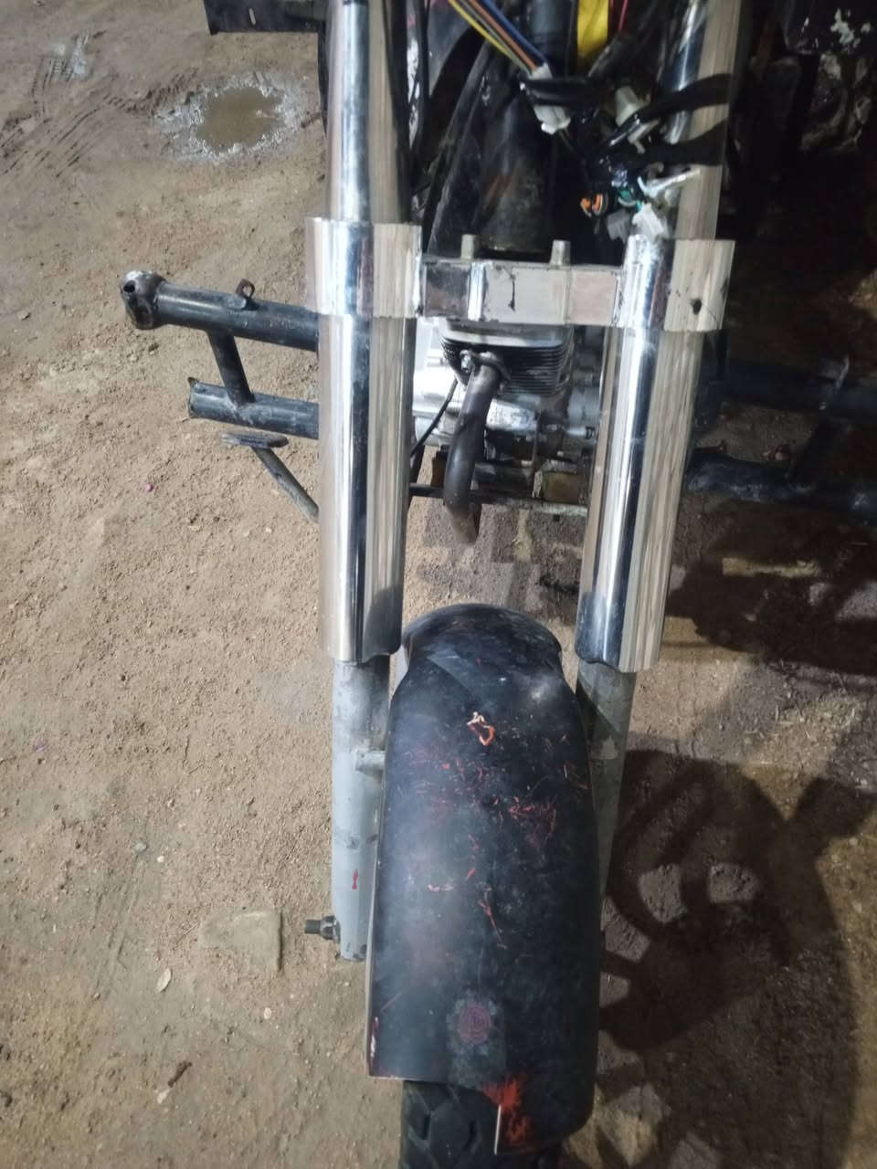 سلام عليكم ستوته كلك للبيع شاصي نضيف مابي لحيم مكينه ستوني مجفته صالي شهر نكرت سلف مال واحد عله باب الله مكاني بلكوفه بعلوت الفحل سعرهه  650 وبيهه مجال ***********
