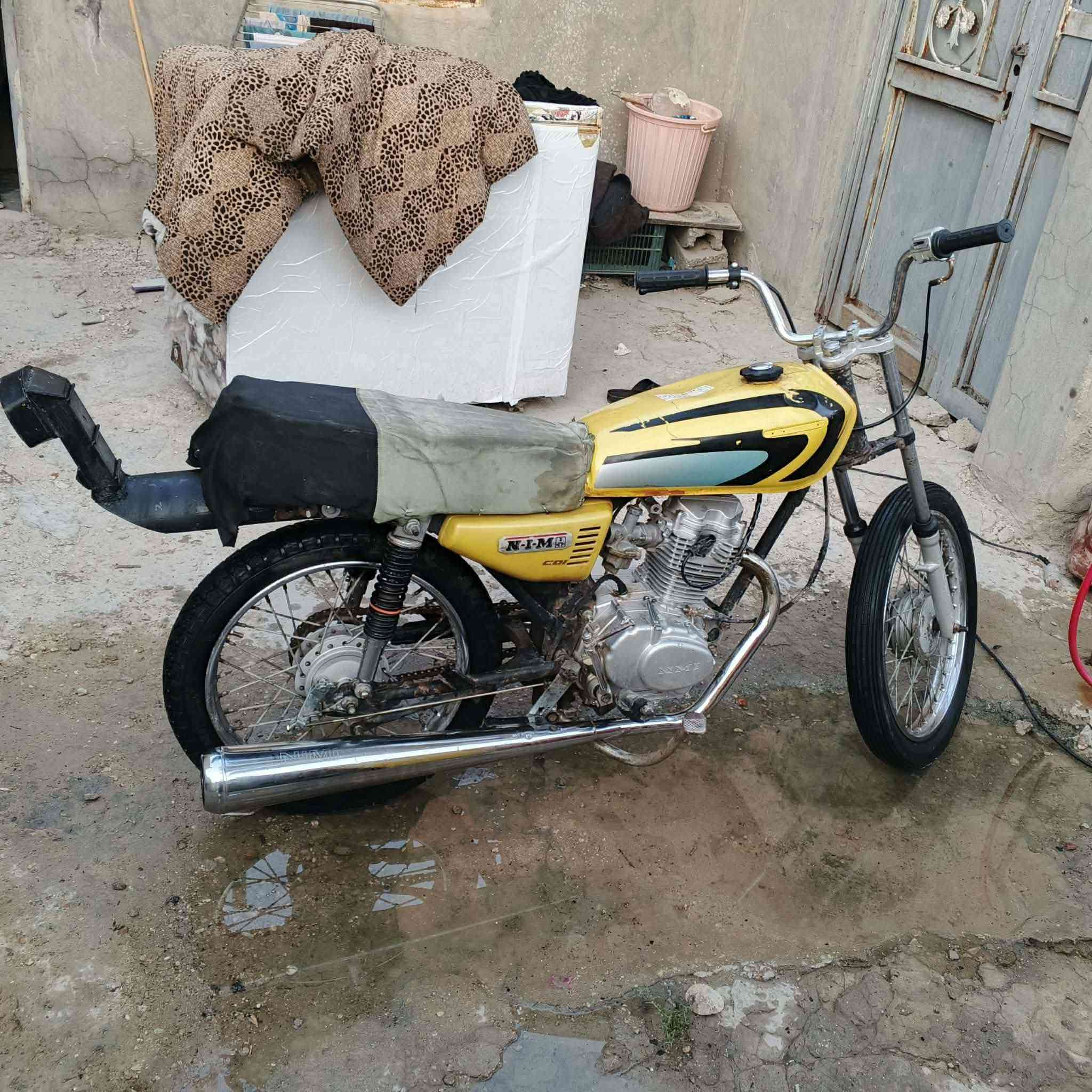 السلام عليكم
اربعه كير للبيع السعر 225وبيه مجال قليل 
مكان طويريح 
‏‪***********‬‏ اتصال
