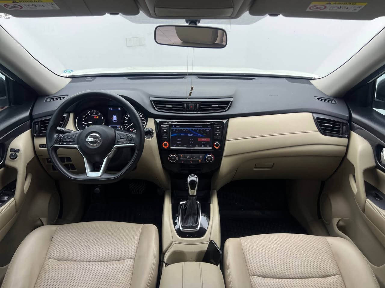 Nissan X trail 2021
نيسان اكس تريل ٢٠٢١
مواصفات :
دبل اکسل 
٥ کامیرات
بصمە تشغیل
کشنات جلد 
ثلاث صفوف مقاعد

مكينة ٤سلندر حجم ٢.٥لتر
ماشية 136,000كم
السيارة بدون صبغ و كلش نظيفة
الرقم و السنوية جديدة
رقم دهوک الدولي
مكفولة من كير و محرك وكهربائيات

ب سعر (185$) ورقة و بيها مجال 

مكان السيارة

دهوك -معرض ارشف R-Shev
رقم51 من معارض التيرمينال 

***********
*********** دهوك, العراق
