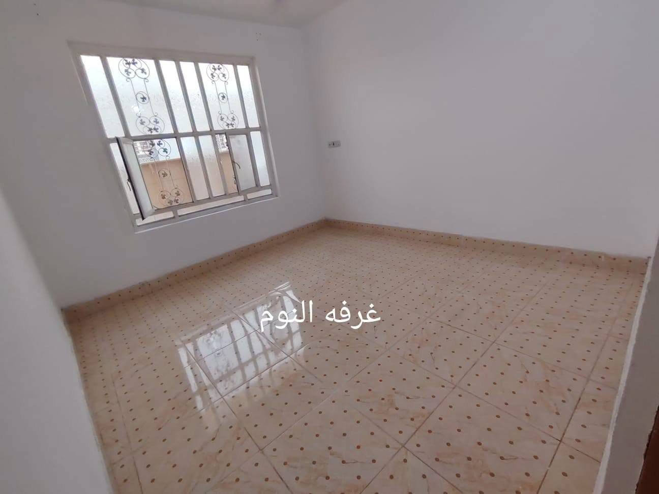 🏠 دار للبيع في بهرز – باب الخان
📐 المساحة: 100 متر
📏 الواجهة: 8 م × النزال: 12.5 م
🏡 طابقين
📜 طابو زراعي – سند 25

🔹 الطابق الأول: استقبال، صالة، غرفة نوم، مطبخ، صحيات داخلية وخارجية.
🔹 الطابق الثاني: 3 غرف، صحيات، وبيتونة.

📍 الموقع: بهرز – باب الخان

📞 للاستفسار: ***********

نص مكتوب في الصور:
- صحيات
- استقبال
- غرفة النوم
- صاله
- مطبخ
- غرفه النوم
- غرفة النوم او صاله