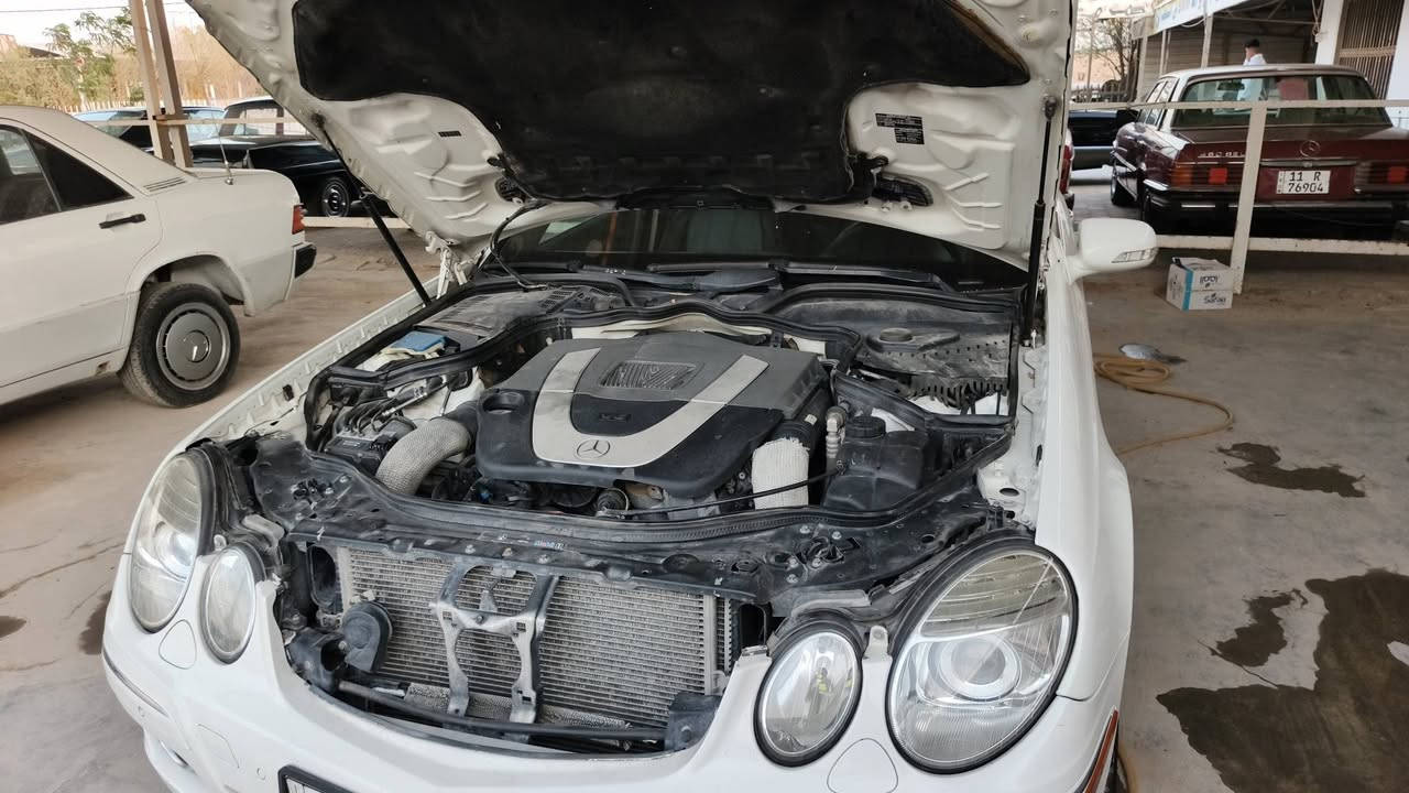 السلام عليكم من رخصة الادمن المحترم 
مرسيدس w211 E350 موديل ٢٠٠٨ وارد امريكي بدون صبغ بدون تبديل بدون ايرباك 
سلايت روف تبريد فول مواصفات رقم اربيل الدولي السنويه لل 2030 باسمي بدون مصرف و على الفحص غير متواجد على الفيس للتواصل الاتصال بالرقم ***********
