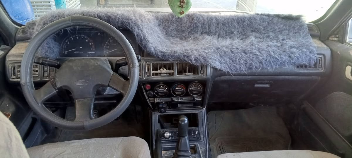 سلام عليكم كيلنت للبيع موديل 1991رقم كركوك مشروع وطني سنويه مجدده سياره نضيفه فول محرك 16 مكان سياره صلاح الدين تكريت تصل وتدلا ***********

