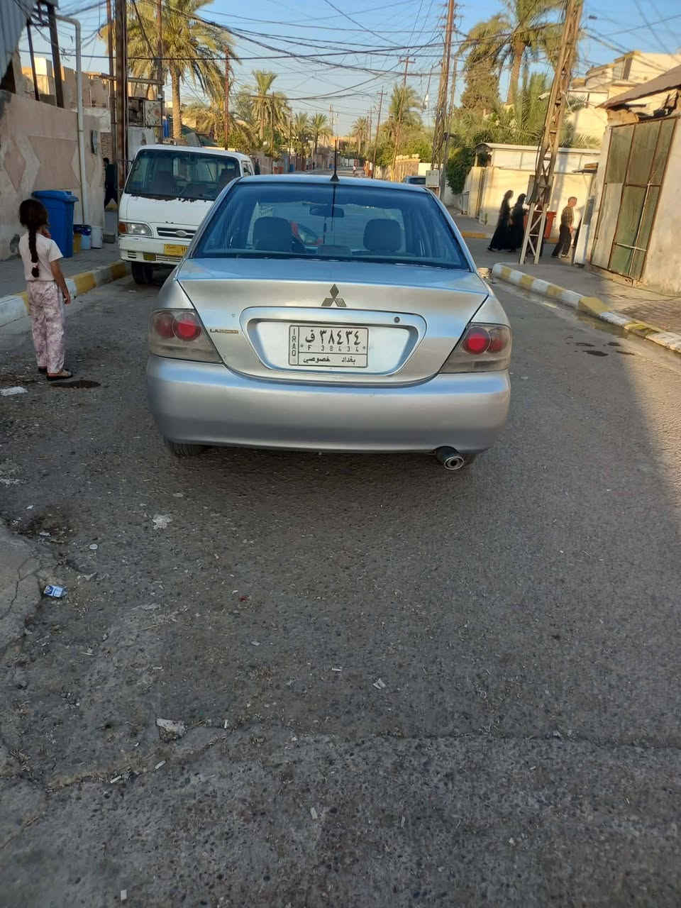 السلام عليكم
مكلف مكلف بالنشر ✋
لانسر 2005 للبيع بسعر مناسب 55$ وبيها مجال  ! !!رقم بغداد وصاحبها موجود 
عنوانها سامراء للاستفسار أكثر اتصل ع رقم
***********
