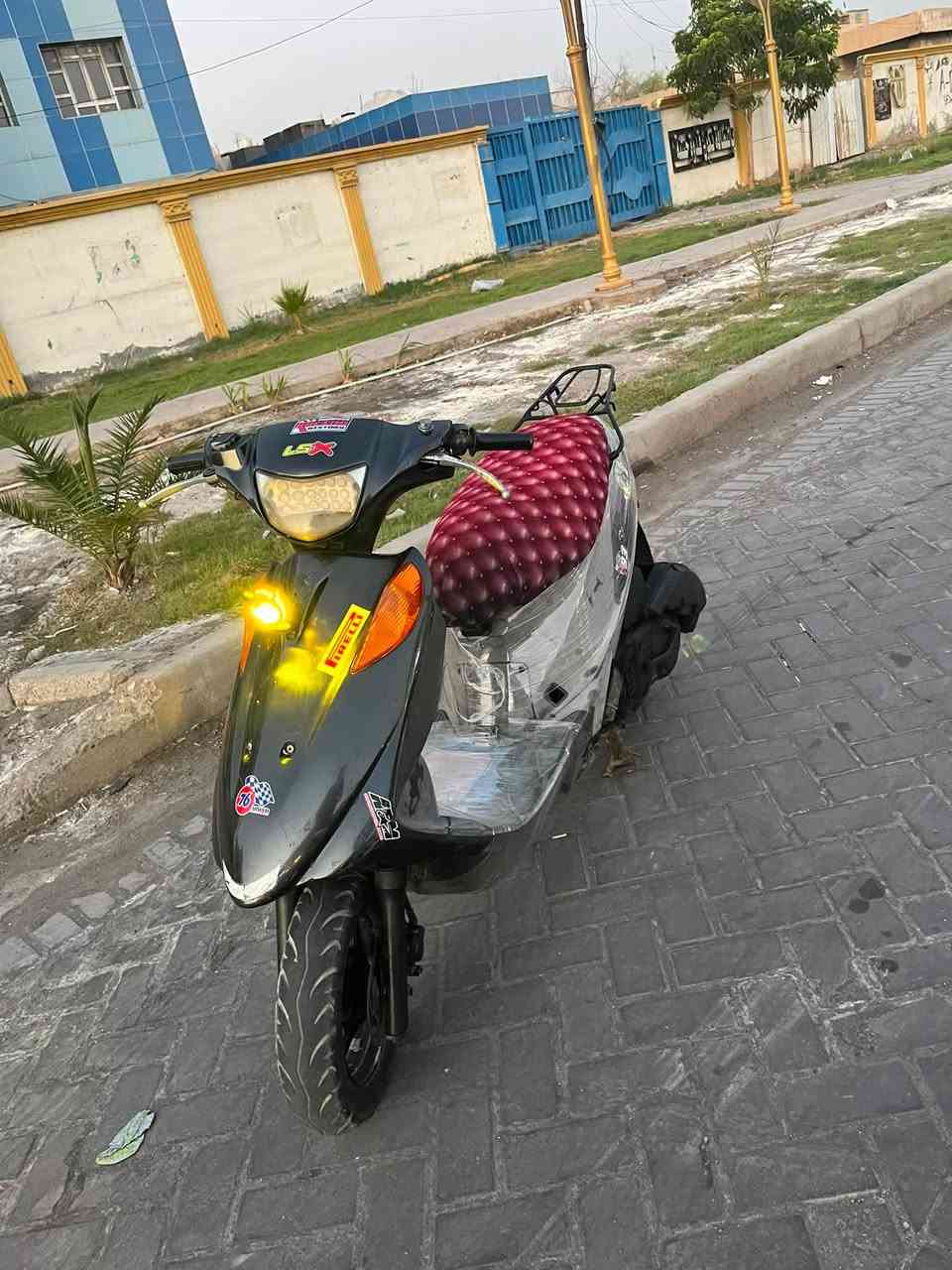 سلام عليكم دراجه للبيع كامله سلف وهندر  كله شغال كهرباياتها  العنوان شرع فلصطين هاذه ***********رقمي
