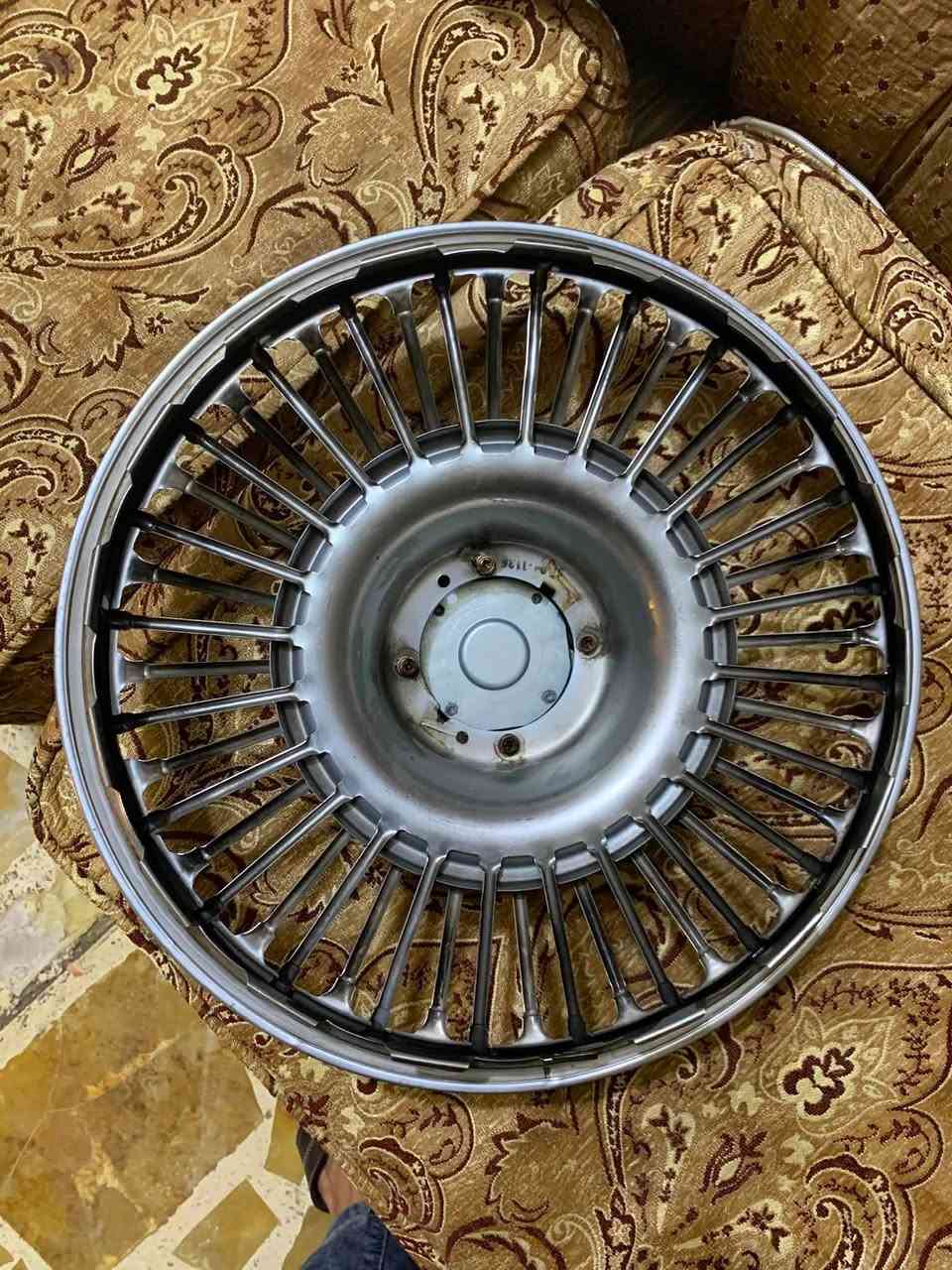 سلام عليكم كبات موستنك شاخه ام طير للبيع
(3 نضافتهن 90/100)  (4 طاك بي سيمين شويه عواج لان طار من سياره)

رايدهن 525 وبيهن مجال ***********

البلديات
