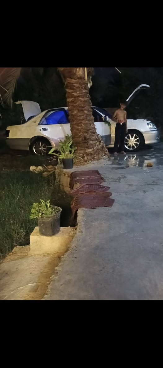 سلام عليكم ملكه لبيع كصه قماره سياره جديده  ادوات***********

نص مكتوب في الصور:
- ٠٩:٤٢ ٢٠٢٦/٠٤/١٤