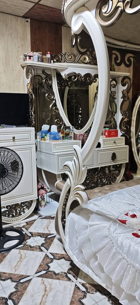 السلام عليكم 
مكلف بل نشر
غرفة تركية للبيع 
الى الاستفسار الاتصال على
الرقم
 ***********
***********
