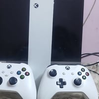 جهاز اكس بوكس سيريس اس ذاكره 512   الجهاز وياه جوستكين إصليات جوستك ال...