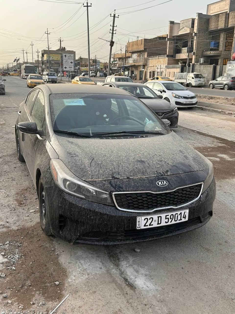 السلام عليكم 
للبيع كيا فورتي 2018 دوش مكينه 2000 رقم اربيل 
السياره بأسم شركه وعندي وكاله منهم بأسمي 
حادث السياره صبغ بنيد وجاملغ امامي امبدل وبي بارد من جهة السايق / وباب خلف السايق امبدل وبيها جاملغ خلفي من جهة الصدر هم بارد ع كد شبر / صور حادثه موجود بالمنشور مع السونر هم موجود ويا الصور 
#السعر 93 وبيها مجال بسيط 
مكان السياره بغداد شارع فلسطين 
الاستفسار الاتصال ‭***********‬ بي واتساب
