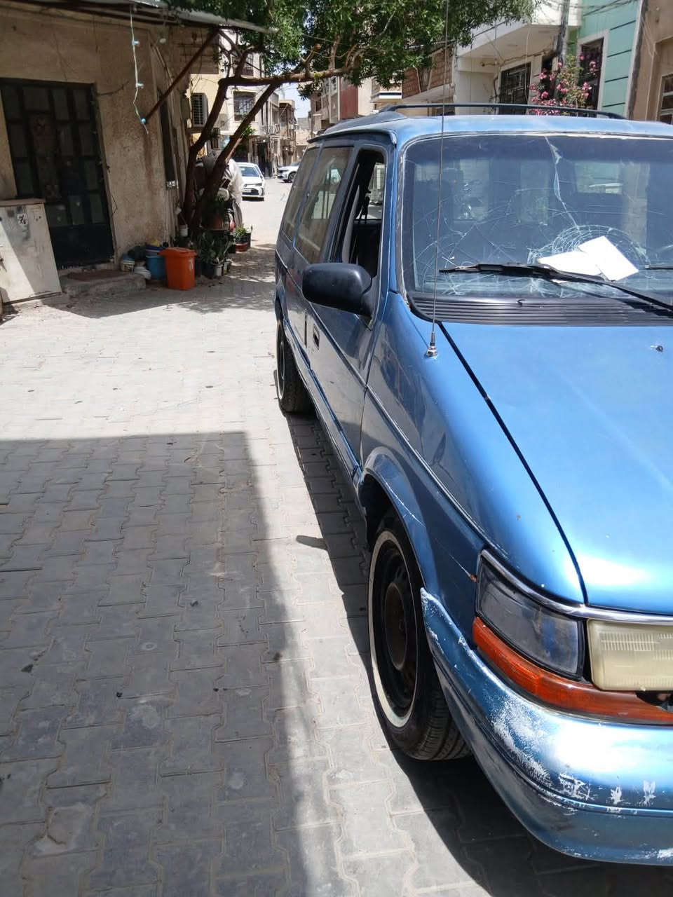 السلام عليكم للبيع دوج موديل 95 سيارة جاهزه مكان السياره بغداد الاعظمية السعر30 وبيها مجال ***********
