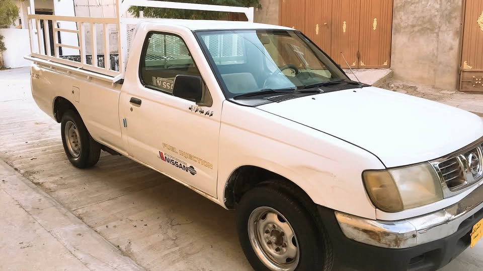 NISSAN 2002
تەبرید و پاوەر
نرخی ٦٨ وەرەقە و معامەلە
ئاڕمی سلێمانی
شوێن/سلێمانی
ژ.م/***********
