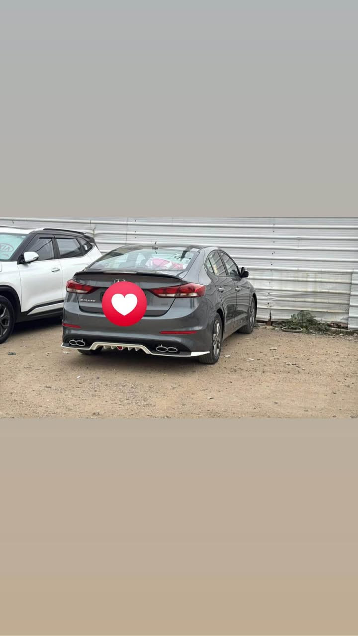 سلام عليكم  بيع او مراوس 
افانتي النتره ٢٠١٧ اربيل نكليزي باسمي هزه ورقم جديد بيها قطع صبغ تقريب خمس قطع ابيع حزام  سونار موجود ويا صور تبريد ثلج حداديه حلوه كير ومكينه ما مفتوحات ولاتنقيص نعمه من الله السعر 95 مجال قليل مكاني بغداد الشعله رقمي فقط وتساب موجود ***********
