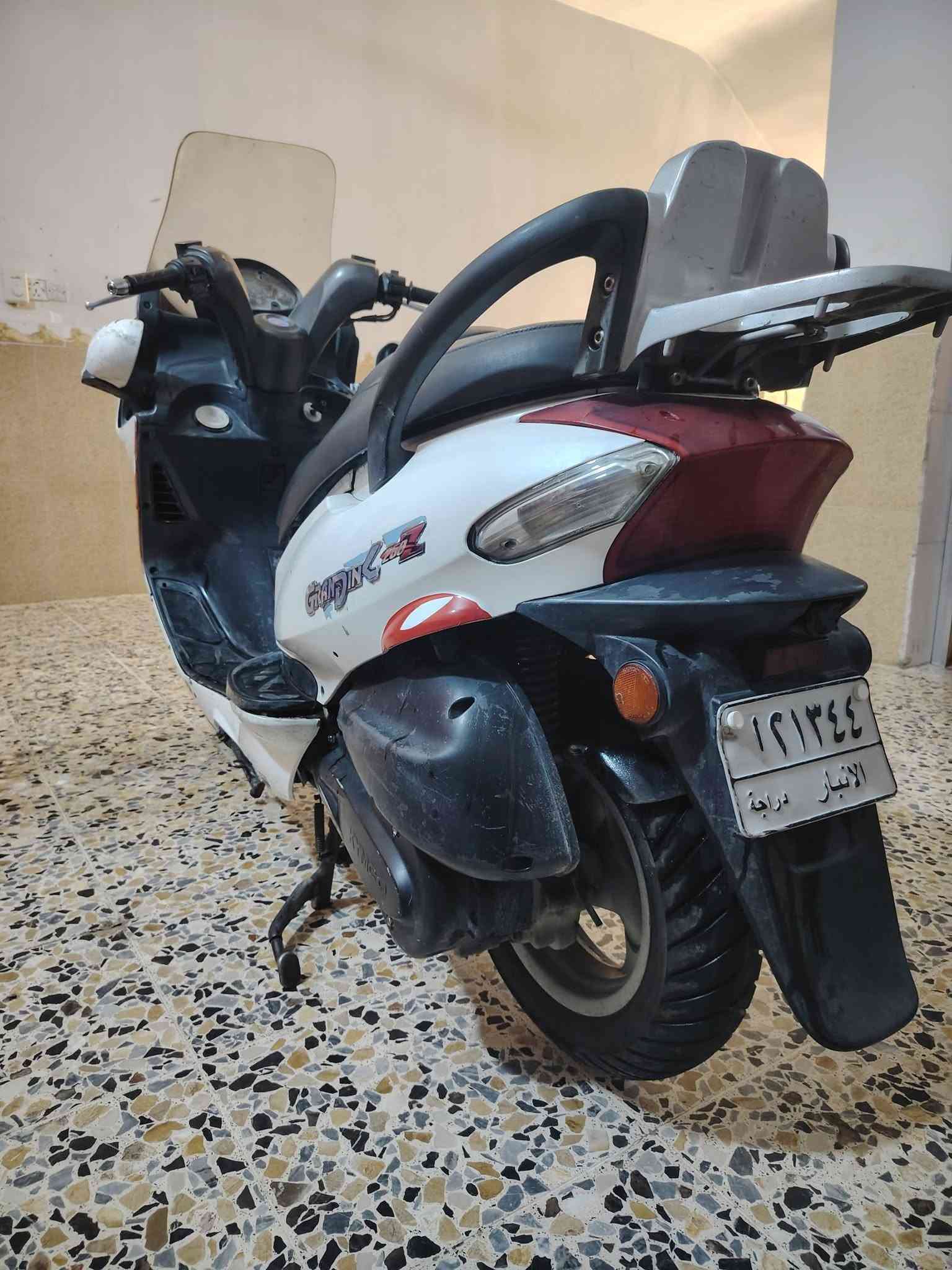 يا الله دراجه كايمكو محرك250cc مسجل رقم وسنويه تحويل ثاني يوم سعر900وبي مجال مكان رمادي بريشه هاذ رقمي للتواصل ***********مو شراي لا تعبني ولا اتعبك
