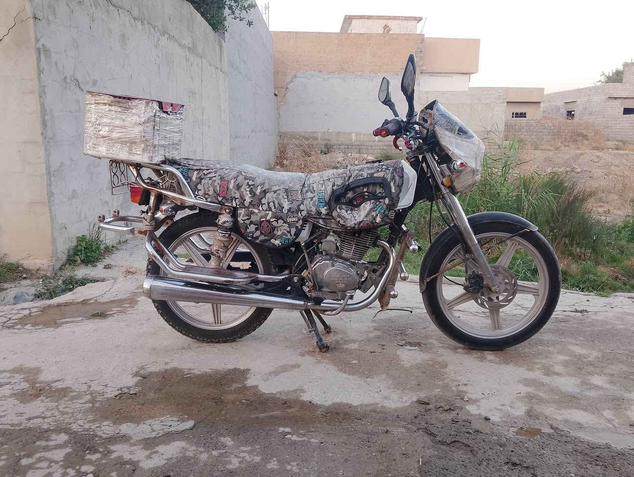 ماطور للبيع كهربائيات شغاله محرك بي صوت بل كرنك اشويا يحتاج ترتيب السعر من الاخير قفل 300 الماطور على ايدي مو مال بيع او شراء شغال هندر واحد شرط *********** وتساب////موصل////
