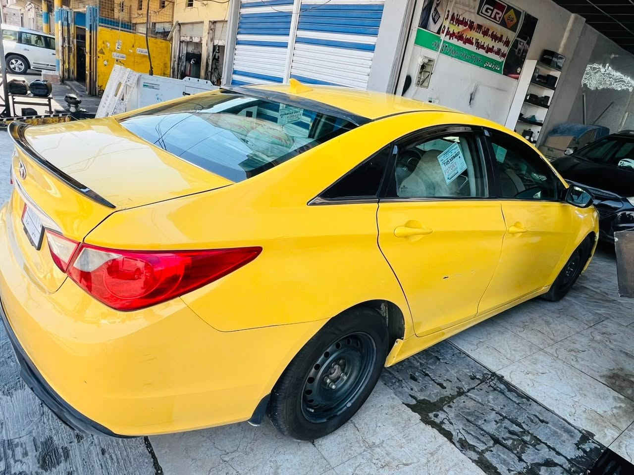 د سوناتا 11كير ومكينه وتبريد ثلج بيها جامغ امامي وجاملغ خلفي بدون دواخل كفاله شواصي ولغو ودواخل سياره من كلشي مراوس او بيع  بسني سياره حلوه وكامله سياره رقمها ديالى عنوانها ديالى بلدروز ***********واتساب وخاص
