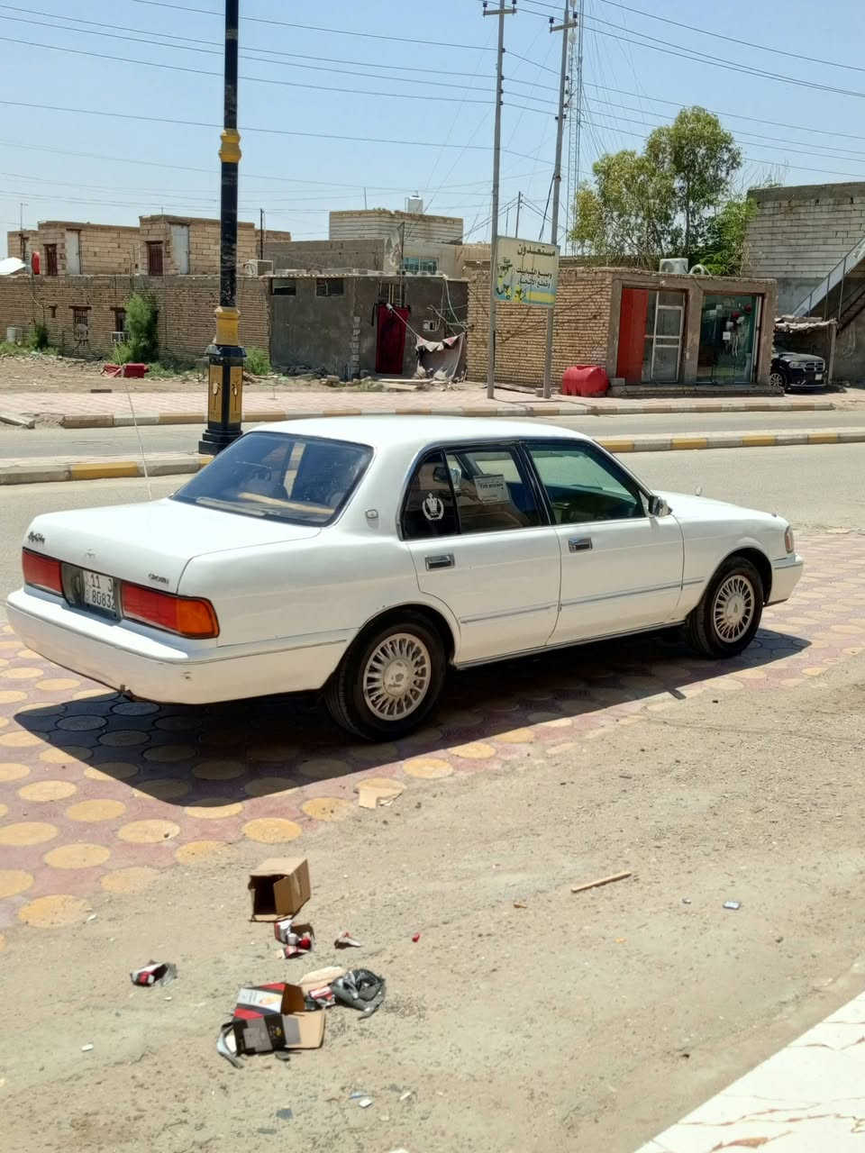 السلام عليكم كراون ارنب ايسر بلاد بسمي رقم بغداد انكليزي السياره مكفوله كص ونقل جثه وعيب شرعي وصوليات ومكينه وكير ثنين ونص ديلكو شرط حداديه طخم تاير جديد كهربائي كله شغاله منضومه زنون السياره بيه طخه بل جاملغ الخلفي جهت العبري مكان سوق الشيوخ وسعره ٦٥وبيه مجال لشراي/***********
