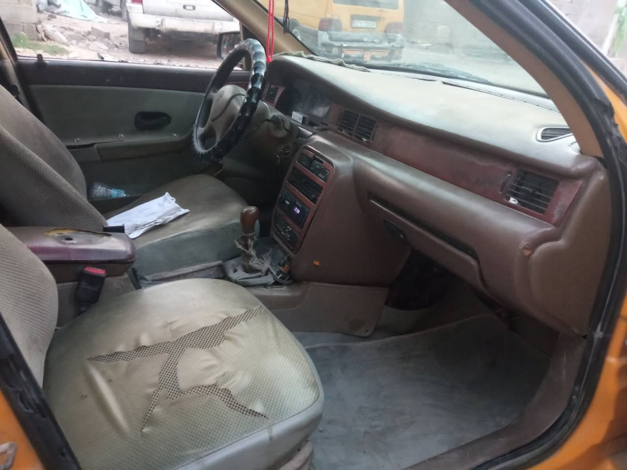 السلام عليكم
سمند موديل ٢٠١١  رقم انكليزي بابل بسم اخوي مصرفه هئيه وغرامه مكينه وكير وتبريد وصدر امامي  وهاوزنات خلفيه كهربائيات شغاله ناطق  بيع او مراوس

مكان كربلاء السعر ٢٧ وبيها مجال  ((***********)

نص مكتوب في الصور:
- الأحد