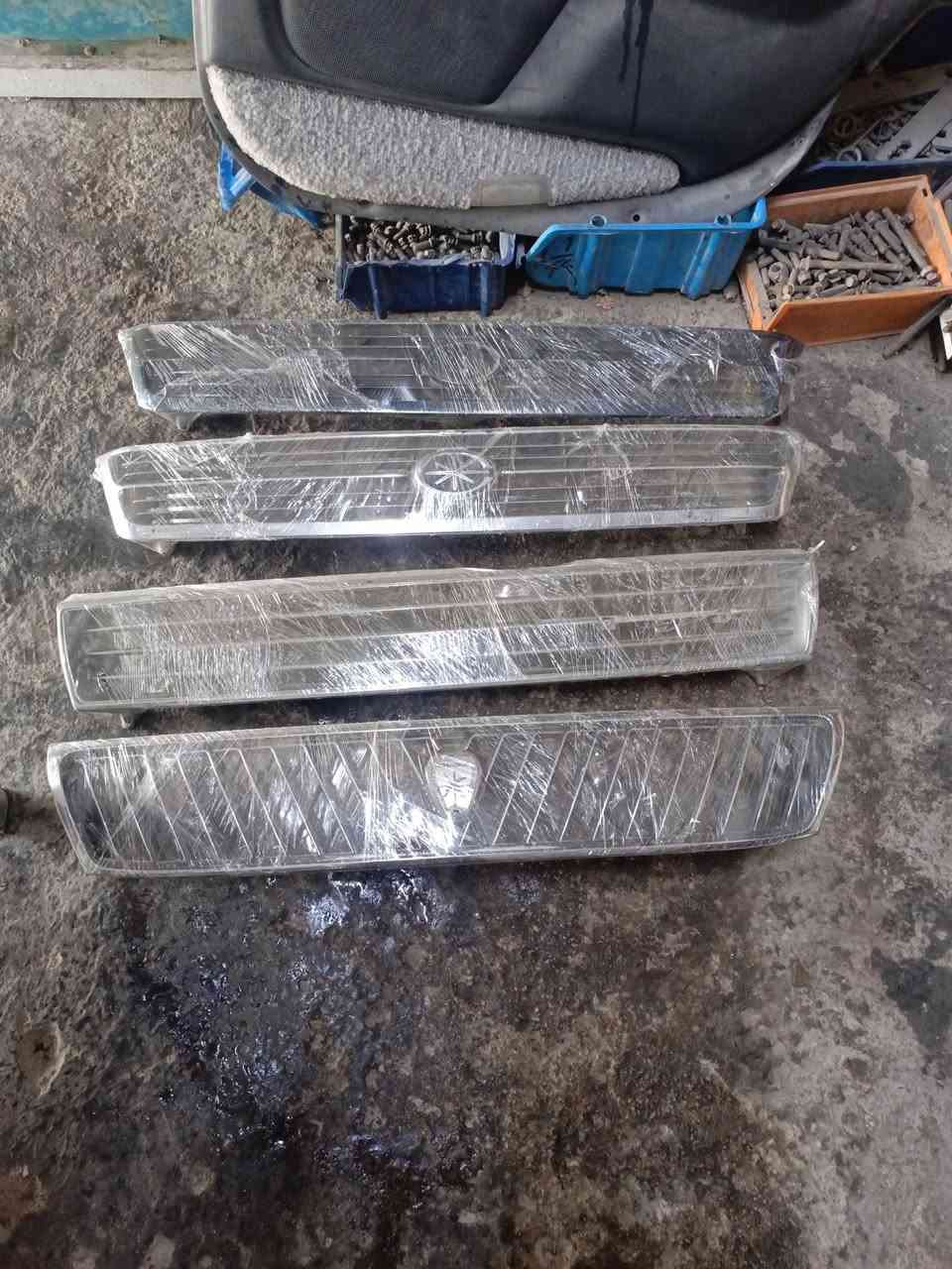قطع غيار • قطع غيار سيارات
