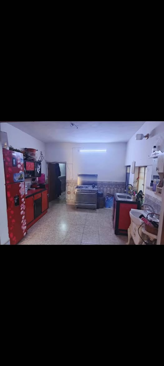 بيت 100م للبيع واجه 5 نزال 20 طابو قضاء الحسينيه الجريخي السايدين مال ابو رسول خلف اسواق عمي رقم الهاتف ***********
ملاحظة : تفاصيل البيت بالكامل مع صاحب الرقم البيت مو الي فقط نشرته
