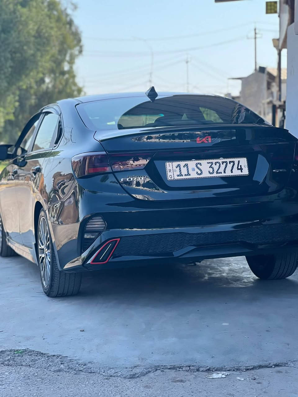 🚗🔥 Kia Forte GT-Line 2022 – فول فول | مواصفات 1/1 🔥🚗
سيارة شبابية + تجهيزات كاملة + نظافة

━━━━━━━━━━━━━━━

📊 الموديل: 2022
🎨 اللون: أسود 🖤
📈 الممشى: 53 ألف ميل (قابل للزيادة)

━━━━━━━━━━━━━━━

💎 أهم المواصفات والتجهيزات:

✔️ فئة GT-Line فل كامل 👑
✔️ محرك 2000cc (قوي + اقتصادي) 🔥
✔️ 3 وضعيات قيادة (Drive Mode) 🏁

✔️ رادار أمامي + تحديد مسار 🚗
✔️ نظام النقطة العمياء + مانع انزلاق
✔️ أنظمة أمان متكاملة

✔️ تشغيل بصمة + تشغيل عن بعد 🔑
✔️ دخول ذكي للأبواب
✔️ فتحة سقف 🌤️

✔️ شاشة كبيرة + Apple CarPlay 📱
✔️ أوامر صوتية
✔️ كاميرات 360 درجة 📷

✔️ سماعات Harman – صوت نقي 🎵
✔️ داخلية جلد مختم GT-Line 🖤
✔️ كرسي كهرباء (3 وضعيات)

✔️ تبريد + تدفئة مقاعد ❄️🔥
✔️ تبريد منفصل (مناخين)

✔️ أضوية LED أمامي وخلفي ✨
✔️ إشارات بالمرايا + Back Light LED
✔️ شباك Piano Black + Projector

━━━━━━━━━━━━━━━

🛠 الحالة بكل شفافية:

✔️ نظافة عالية جداً ✨
✔️ استعمال مرتب
✔️ جاهزة للاستخدام بدون صرف
✔️ الفحص مرحب به

━━━━━━━━━━━━━━━
*********** للتصال رقم الهاتف
