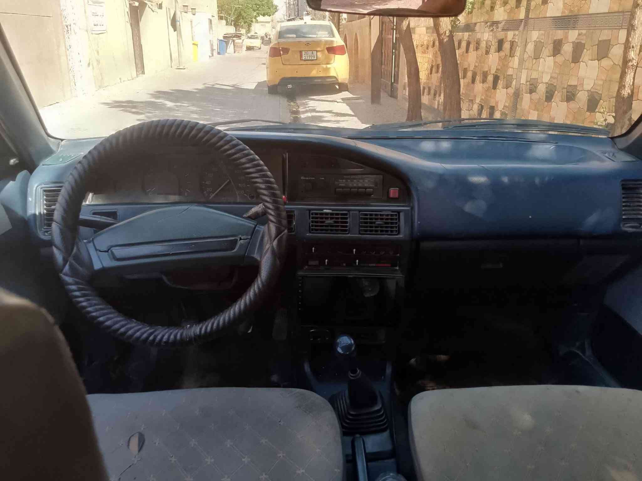 سيارة للبيع كورلا
موديل 1990
يسره بلاد
سياره بلاديه من دعاميها للدعمياء 
سعر 40 ورقه
كلشي نظيف بيها سياره 
رقم الهاتف / ***********
عنوان بغداد جديده رقم فقط على رصيد

