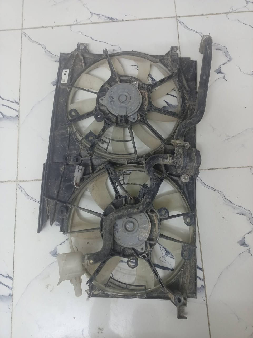 مراوح كورلا هايلبرد اصليات امريكيات مع جوينات والجهاز الاطار مكسور..مكاني البياع
للبيع السعر 100 الف (***********)
