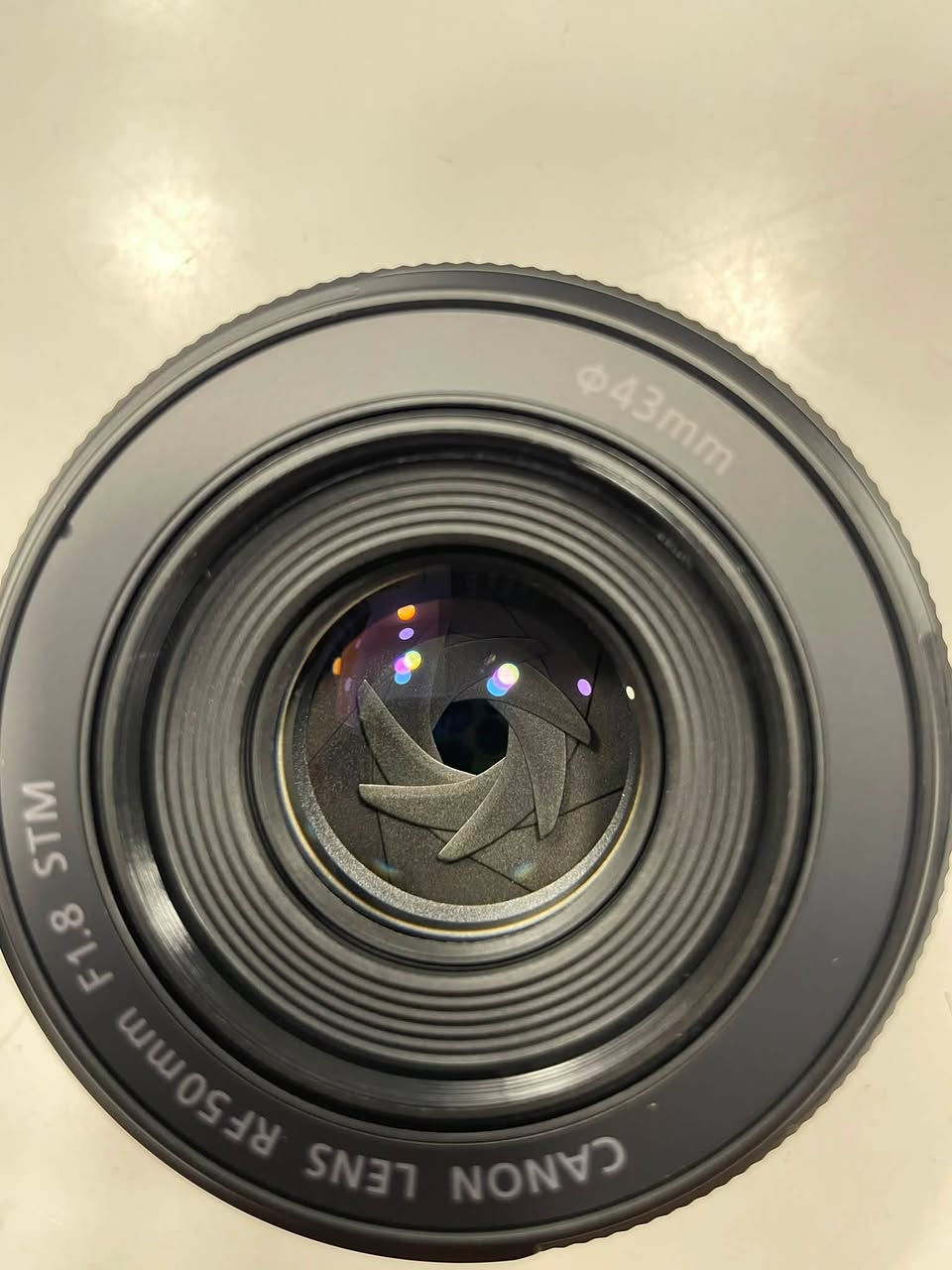 � عدسة Canon RF 50mm — خلي كل لقطة تحچي! 🔥

إذا تبحث عن عدسة تعطيك صور حادة، عزل جميل وخلفية ناعمة، فالـ 50mm خيار ممتاز للمصورين 👌

✨ المميزات:
🔹 البعد البؤري: 50mm
🔹 ماونت: Canon RF
🔹 فتحة واسعة مناسبة للتصوير البورتريه
🔹 عزل خلفية جميل وإبراز للموضوع
🔹 مناسبة للـ بورتريه، المنتجات، التصوير اليومي وصناعة المحتوى
🔹 حجم عملي وسهلة الحمل والاستخدام

🎯 مناسبة لكامرات Canon EOS R بنظام RF

🚚 توفير خدمة توصيل لجميع المحافظات

📍 العنوان: بغداد – الباب الشرقي - مقابل حديقه الامه - مجاور عماره الوقف القادري 
📞 للطلب والاستفسار: ‭***********‬
