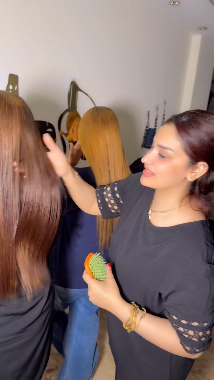 ⁨	الف عافيه عليكم حبايب
اللي يميز شغلنه عن غيرنه انو احنه ننطيكم ضمان اي كسره تبقه بالشعر يعاد مجاناً
وغسل الشعر مباشرةً داخل الصالون يعني النتائج كلهه مباشره

بغداد حي العدل
***********⁩
