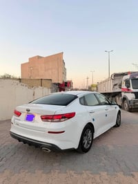 اوبتيما ٢٠٢٠ • محرك ٢٤٠٠ • شاشه كاميرا