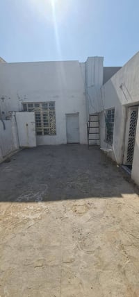 شقة • ٢٠٠م • حي العسكري