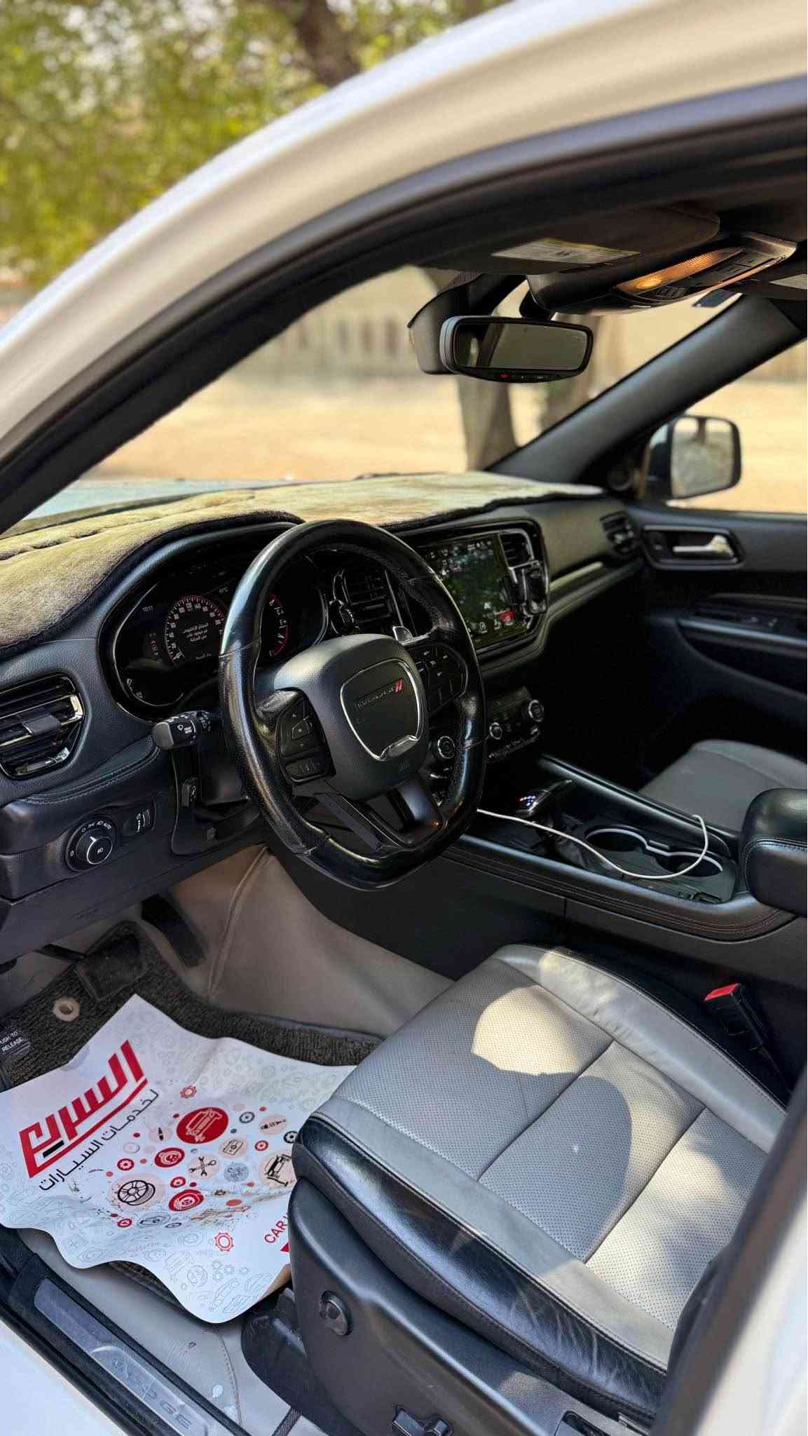 سلام عليكم 

دورنكو 2021 جيتي بلس 

محرك 5700  V8 و كير اوتو 8 سرعات

ماشية 84 الف

فول موصفات 1/1 خزن ميموري 

فتحه سقف كشنات تبريد تدفئه رادار امامي حساسات 360 درجه شاشة كبيرة

7 راكب كشنات VIP منفصل 

شاد اله عدسات و لد احمر للايت

4 قطع تبريد وباقي الموصفات معروفه 

رقم بغداد بسمي تحويل ثاني يوم حره 

حادثه سرقه 3 قطع امامية بنيد و جاملغات امامية 

بدون ارباك

بيه منظومة غاز ايطالية 80 لتر يعني انسه الصرف مشدوه بأربيل

مكاني بغداد الحرية

***********

معروضه 260 و بيه مجال بسيط

سيارة حرة بأسمنا و تحويل مباشر بغداد, العراق
