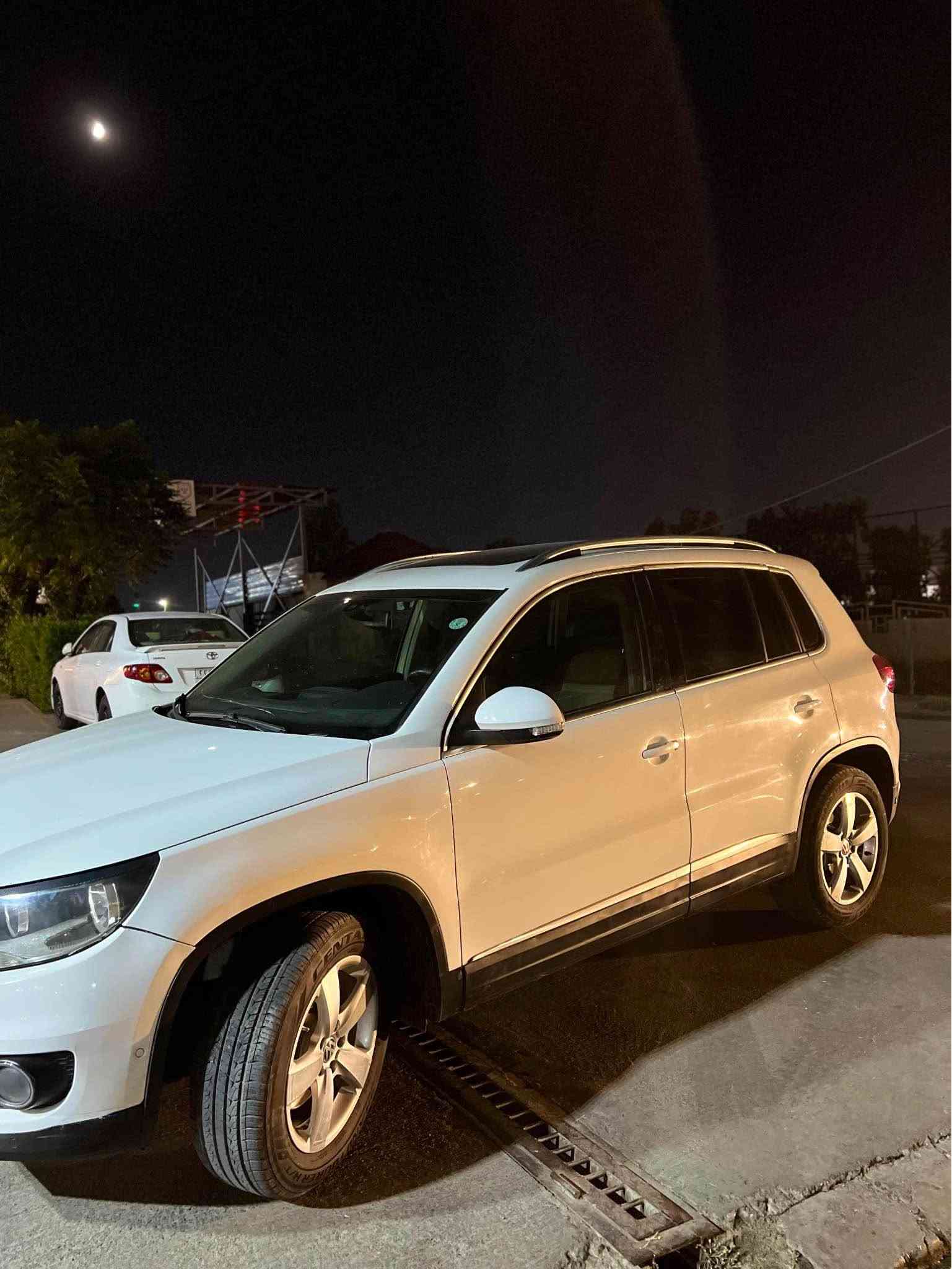 تیگوان 2012
Tiguan
سەیارەکە نیو مواسەفاتە
پانۆراما  ~ حەساس ~ ئۆتۆپارک ~ دەبل ئەکسل ~ سوکان ڤۆلیۆم ~ سەیارەکە مواسەفاتی دیارە
مەکینە ١٨و تۆربۆیە تازە مەکینەم بۆ کریوە بەشەرتی هەزار فیتەر 
گێر و مەکینە و تەبرید و تەقە و رەقە بەشەرت
بە ناوکرد بەشەرت 
سەیارەکە  زۆر جوان و پاک ماوەتەوە سپێری دانەبەزیوە
دووپارچە و نیوی هەیە بە سێ پارچە ئەیدەم بێ ناوگرتن بێ ئێرباگ  پێش و پشتی کەپسە
١٣٠ هەزار رۆیشتەوە
سعری  ٩٠  و مجال
*********** واتساپی لەسەرە
***********  واتساپی لەسەرە 
سەیارەکە لە هەولێرە أربيل, العراق
