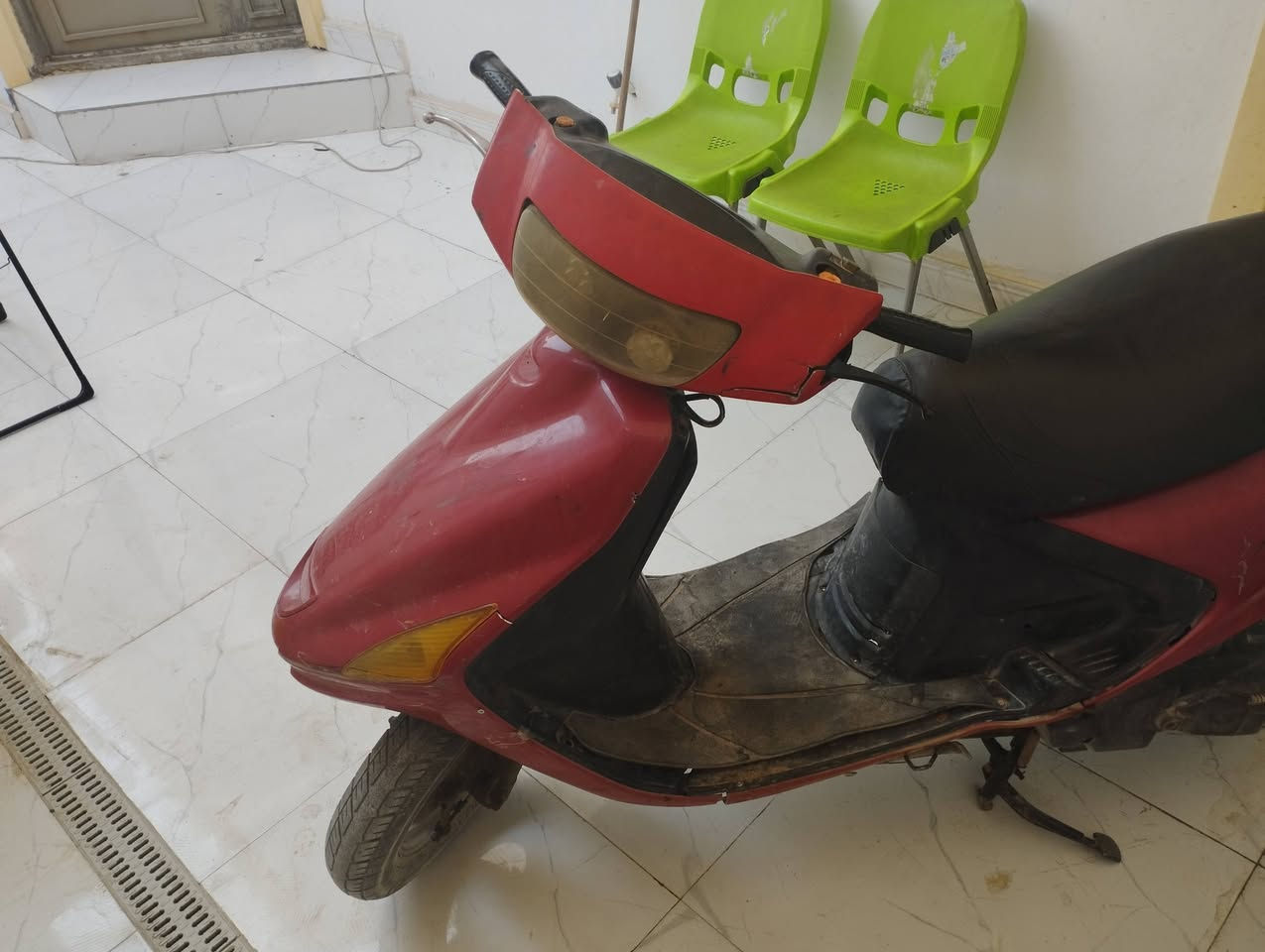 سلام عليكم للبيع دراجه نوع فراشه مكينه ما مفتوحه شرط فحص  سعره 450 وبيه مجال العنوان البصره قضاء ابو خصيب طىريق سيد حامد رقم هاتف فقط واتساب متواجد ***********
