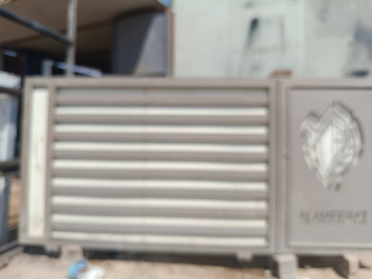 باب سيج عرض 360ارتفاع175السعر 250باب جديد مامستعمل عندي 3
مكان الباب  نجف حي النداء ابو حسن***********
