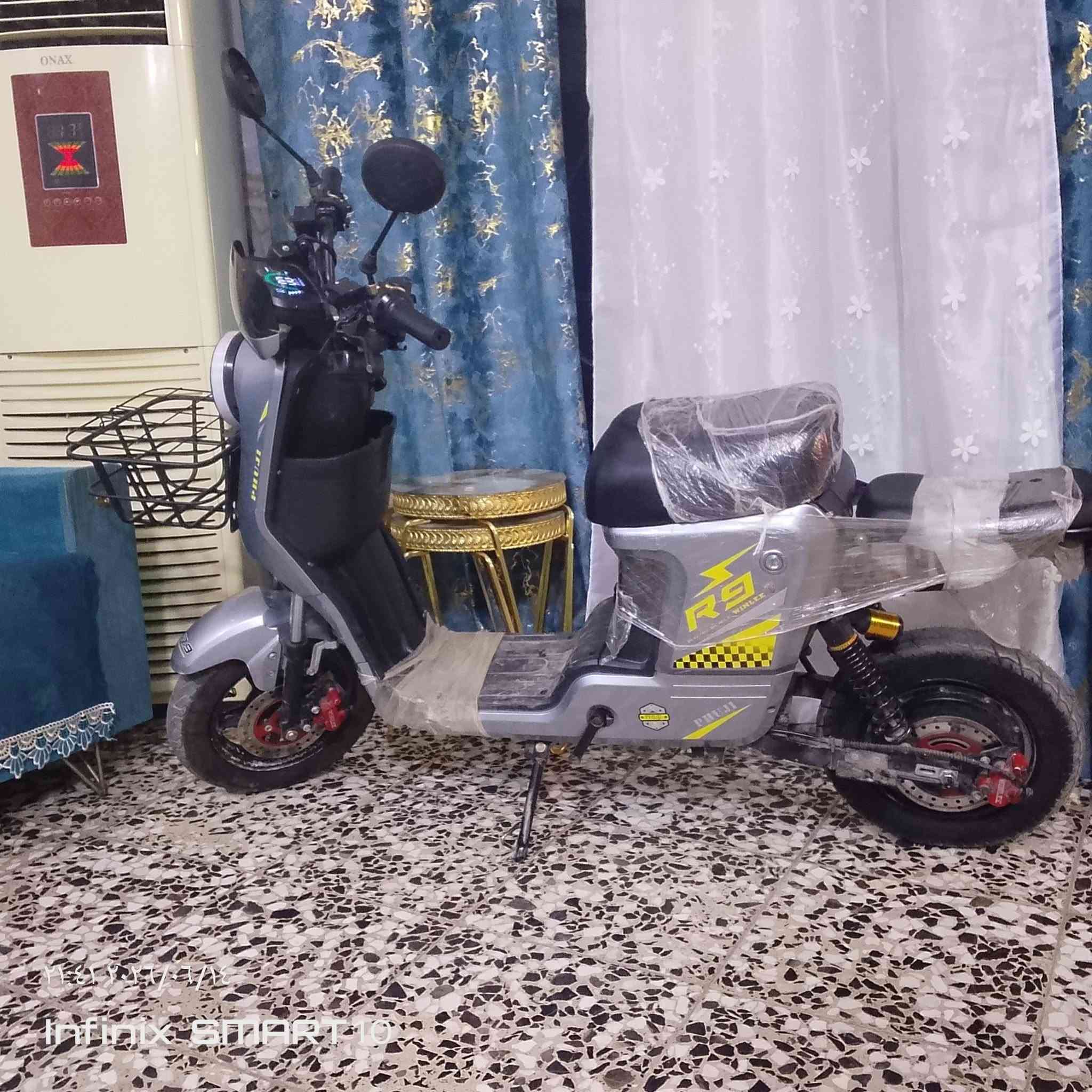 دراجه شحن R9 2025جديده 
6بطاريات 
اللون رصاصي 
سرعه 109 
حقيقي80
سويجين2
بصمه1
كارت
نقص بريكات 
السعر250بي مجال للشراي
العنوان بغداد الحسينية 
***********
