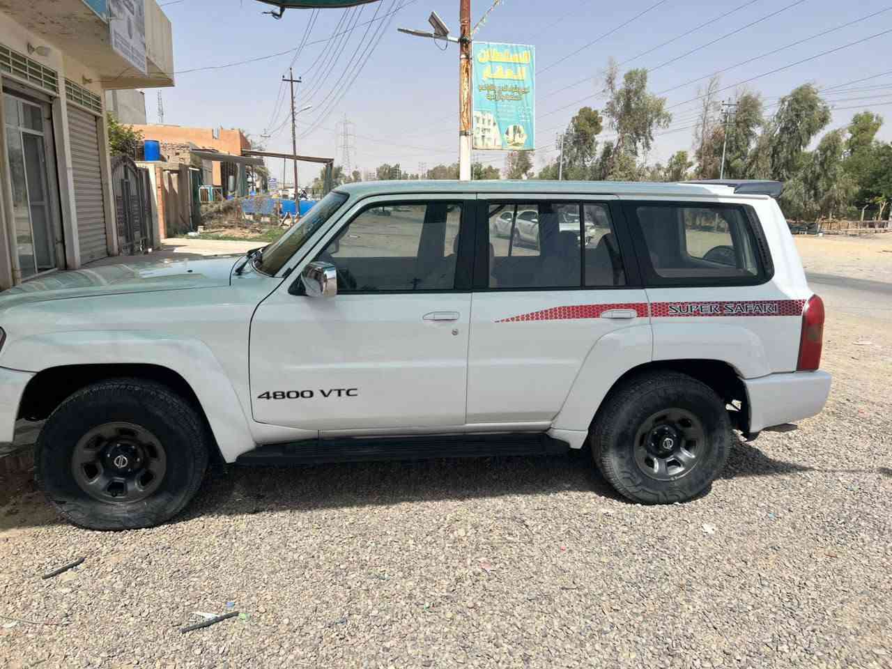 نيسان باترول مزاد موديل 2008 مكينه 4800 كير ومكينه شرط وفور ويل واكسلات كلها شغاله سياره حلوه متعوب عليها وتعميرها درجه اولا جاهزه من كلشي عدا الرقم امشين معامله تترقم ديالى وباقيه عل كمرك للاستفسار ***********

نص مكتوب في الصور:
- *********** ***********