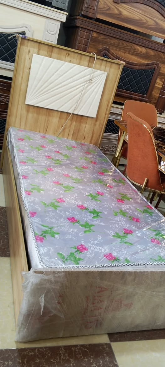 مجمع القيصر للاثاث  قرب مول ماشاء الله ***********
