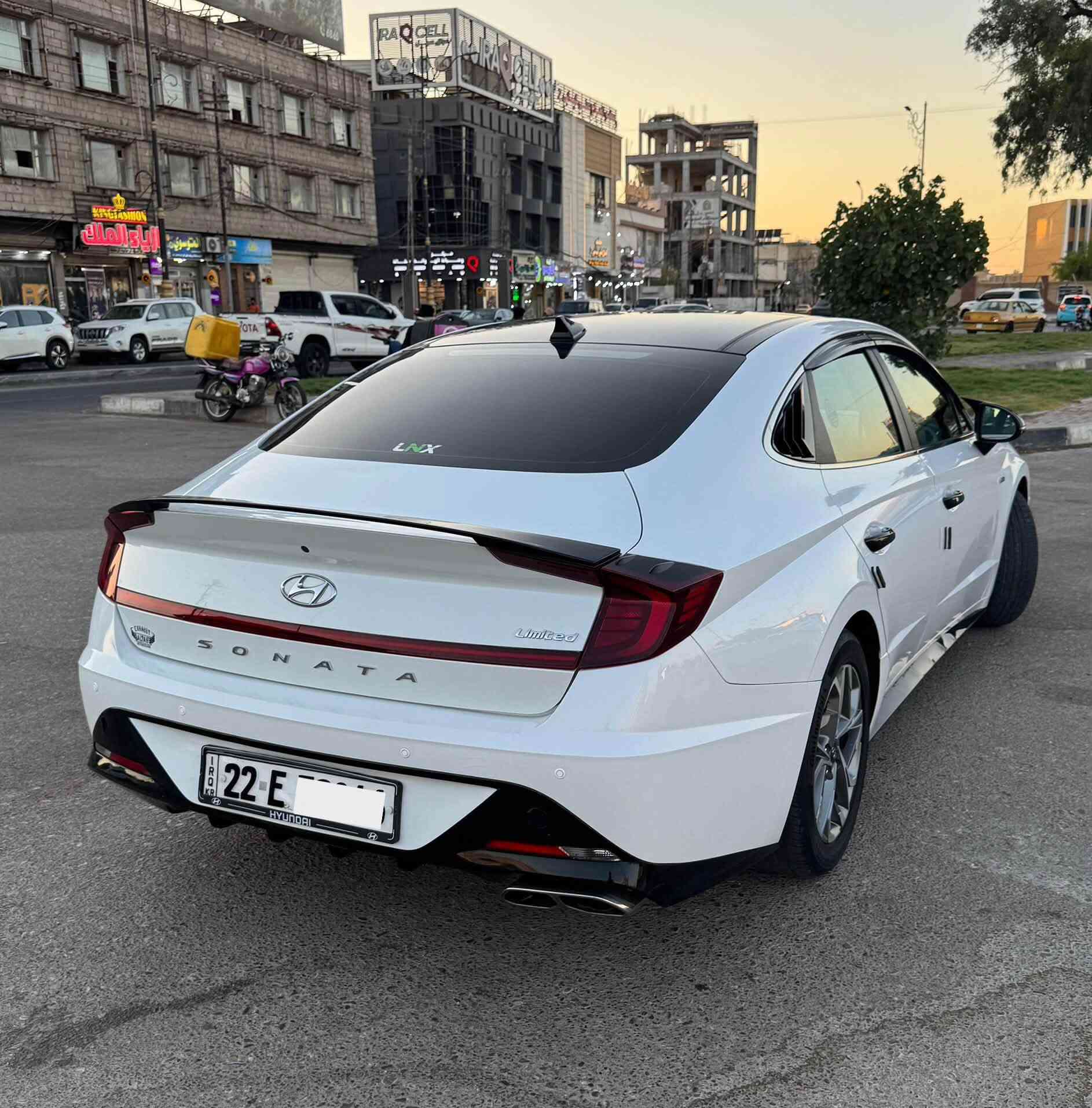 سوناتا 2020 فئة Limted plus  فول للاخير محرك 2500 تنفس طبيعي المرغوب داخل لون صحراوي جلد حادثها قبق جنطه فقط خفيف بدون ايرباك بجم كبس  وبيها بارد بسيط هنا سيارة جديدة وربع ماتصرف عليها جاهزة من كلشي كير مكينه حدادية تخم تاير تبريد كله جديد رقم اربيل باسمي تحويل ثاني يوم السعر 159 للاستفسار ***********
