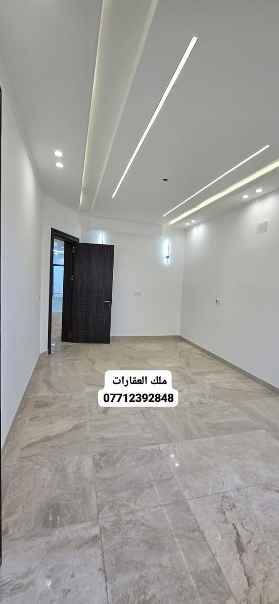 بيت للبيع في البنوك مربع الكنيسة المساحة ٥ ،١٢٧ الواجهة ٥ والنزال ٥ ،٢٥ شارع عريض ١٥ متر ٤ غرف نوم بي مدخلين بناء فول حديث ٢٠٢٦ للاستفسار مراجعة شركة ملك العقارات للاستثمار والتطوير العقاري في البنوك شارع الكنيسة مقابيل ماركت الروعة ***********
