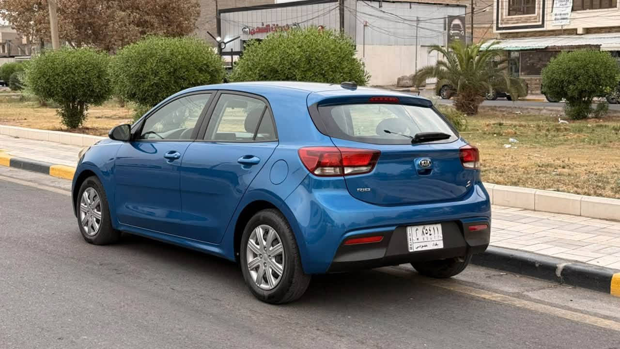 كيا ريو 2021 s وارد اميركي
هاج باك الشكل الجديد 

محرك 1600  

ماشية 11 ميل

حادثة دعاميه اماميه صبغ فقط 

شاشة كبيرة
 
بلوتوث 

Carplay

كامره

 خلفيه
 
مانع انزلاق   

ويل كب 

تحكم 

كروس سرعة  

كشنات مخمل 

كشن خلفي قلاب 

تدفئة و تبريد خير من الله 
 

السعر 107 وبية مجال للطيبين

السياره مكانه بغداد العامريه

***********

