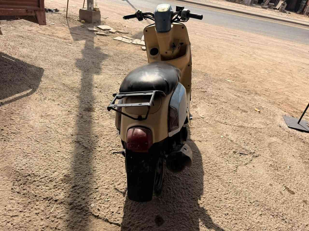 بوليسي للبيع محرك حلو مفتوح مره دراجة ناعمه السعر ٥٠٠ بيه مجال سلف هندر كل شي شغال
بابل كفل ***********
