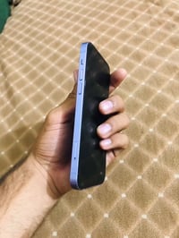 ١٢٨ • شاشة مبدلة • بطارية ٩٣٪