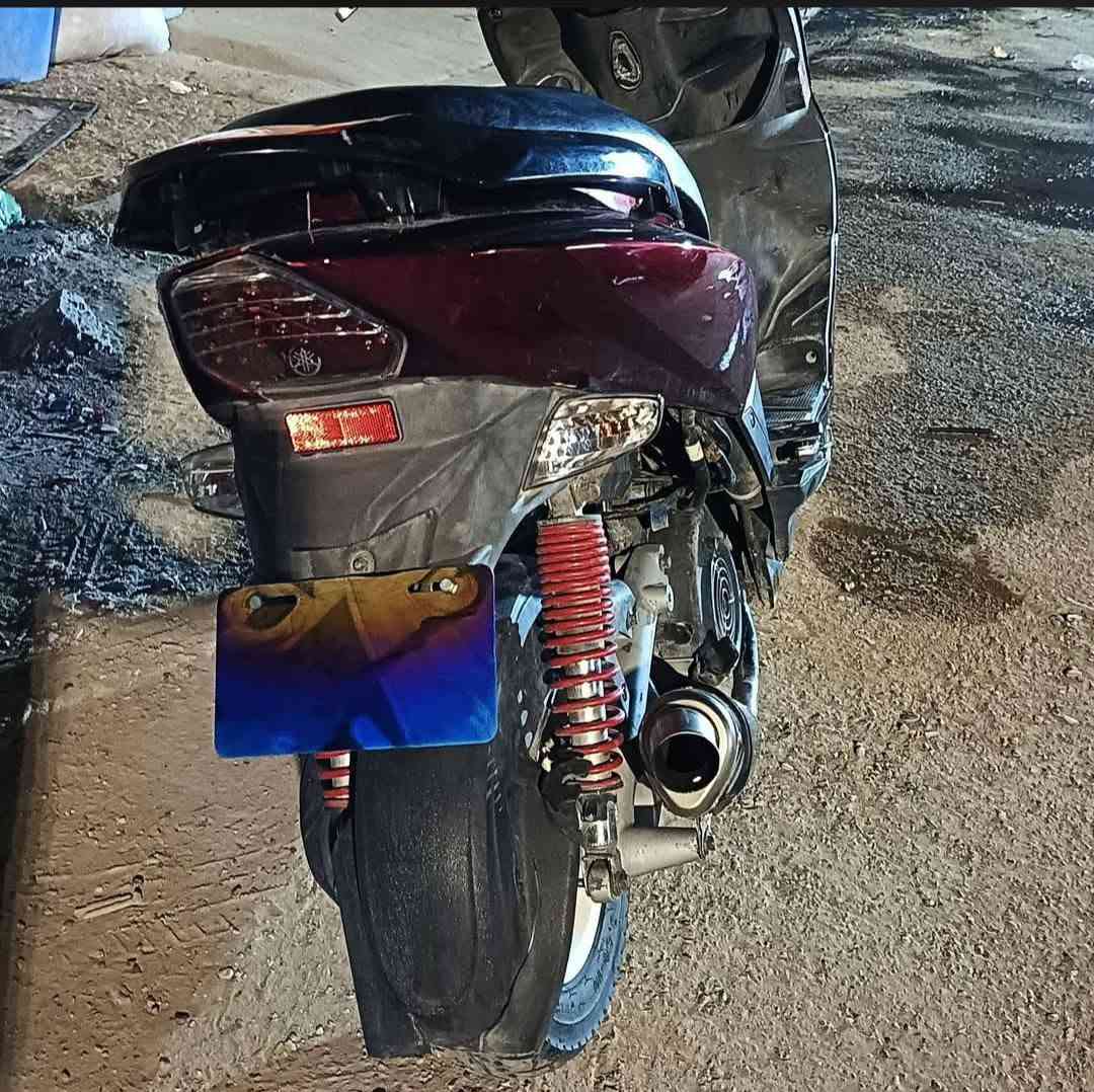 السلام عليكم GTR للبـيعع
Gtr 2013دشبول 3الوان رمبه

بيها ويلات لونين ابيض واسود هيه اجت منااكك..... 

كلشي مكفول ماعدا الكفرررر الكفر فقط تجاري......... 

دهن كله امزويل..... 

وبانزين محسن يشهد الله.... 

عليها صالنصه رياضيه....... 

بيهاا يدات بريك رياضيه.... 

وبيهاا يدات سكليتر..... 

السعر 800الف.....

العنوان المشتل......*********** واتساااب......
