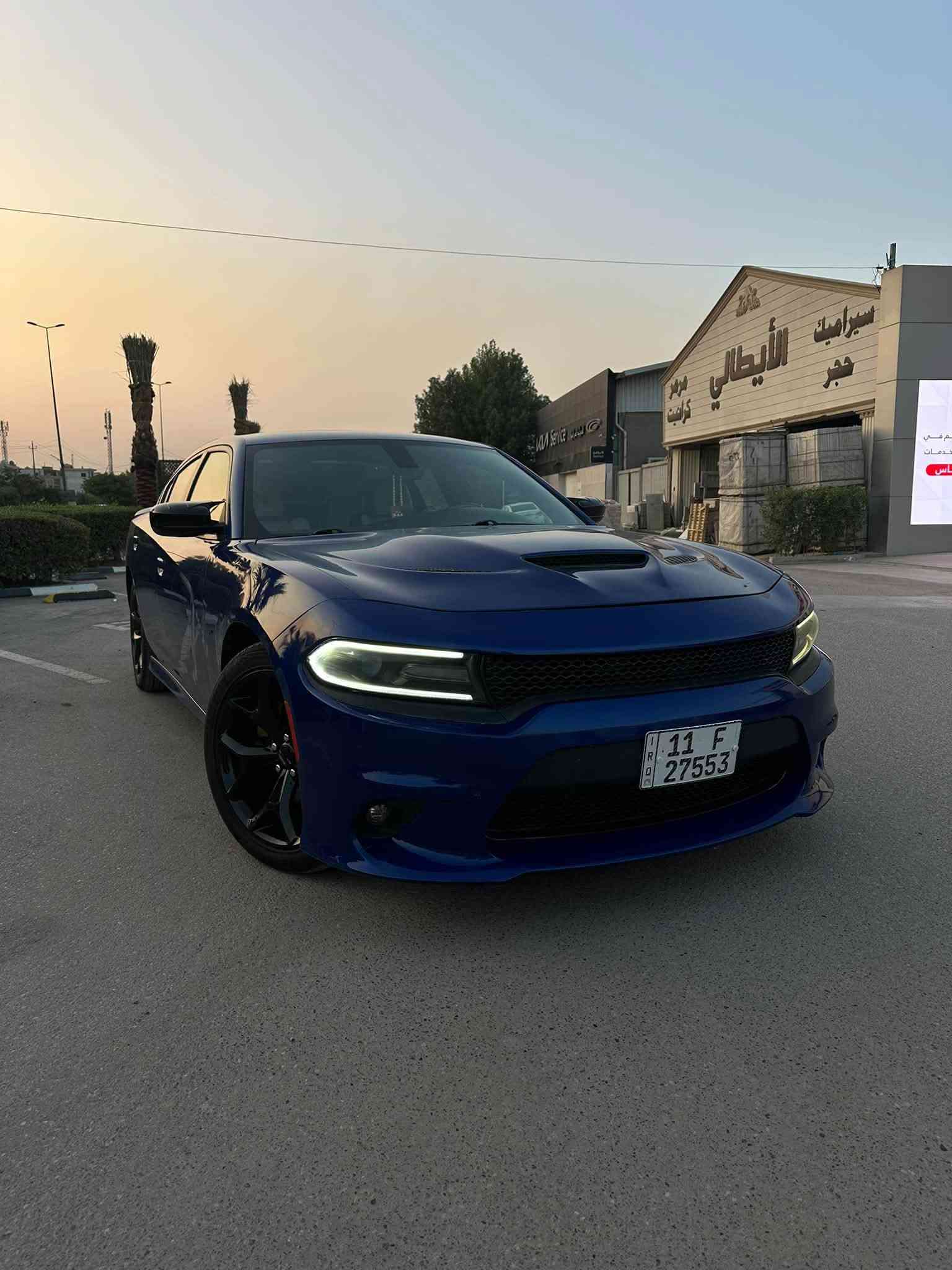 سلام عليكم
جارجر GT 2019 او مراوس باقل 
سوبر تراك باك فول عده الفتحه 
ماشيه 78 الف 
حادثهه من امريكا جاملغات وبنيد وحادثهه موجود كدامك وبيهه بارد جاملغ خلفي بل هلال 
مواصفات السياره معروفه ال Gt 
سياره مال بيت وبانزين كله سوبر بوكت الازمه ومداريهه كله جديد بيهه 

عنوان السياره بغداد شارع فلسطين 
***********
