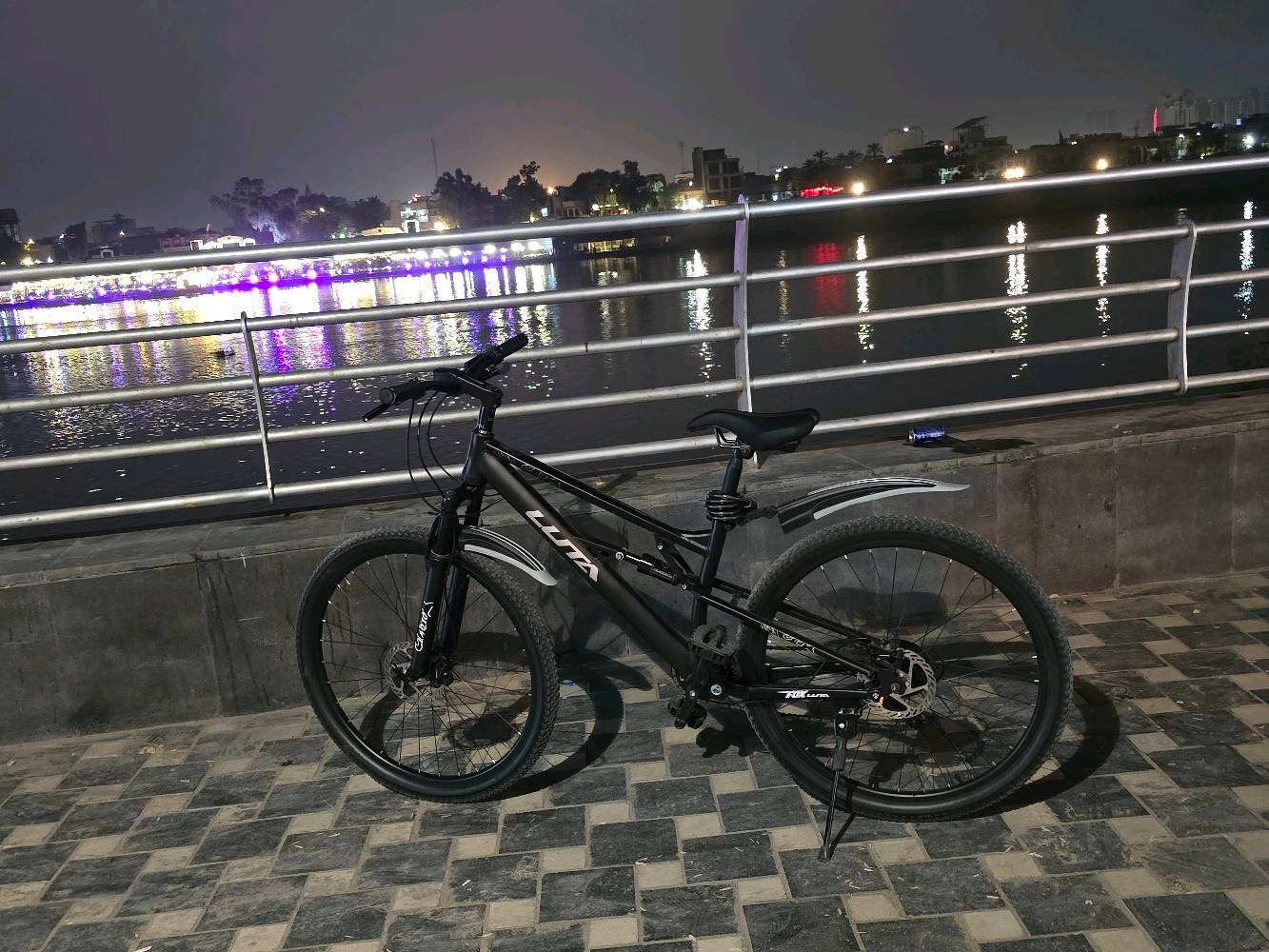 بايسكل جبلي • ٢٧.٥ • هيدروليك دسك