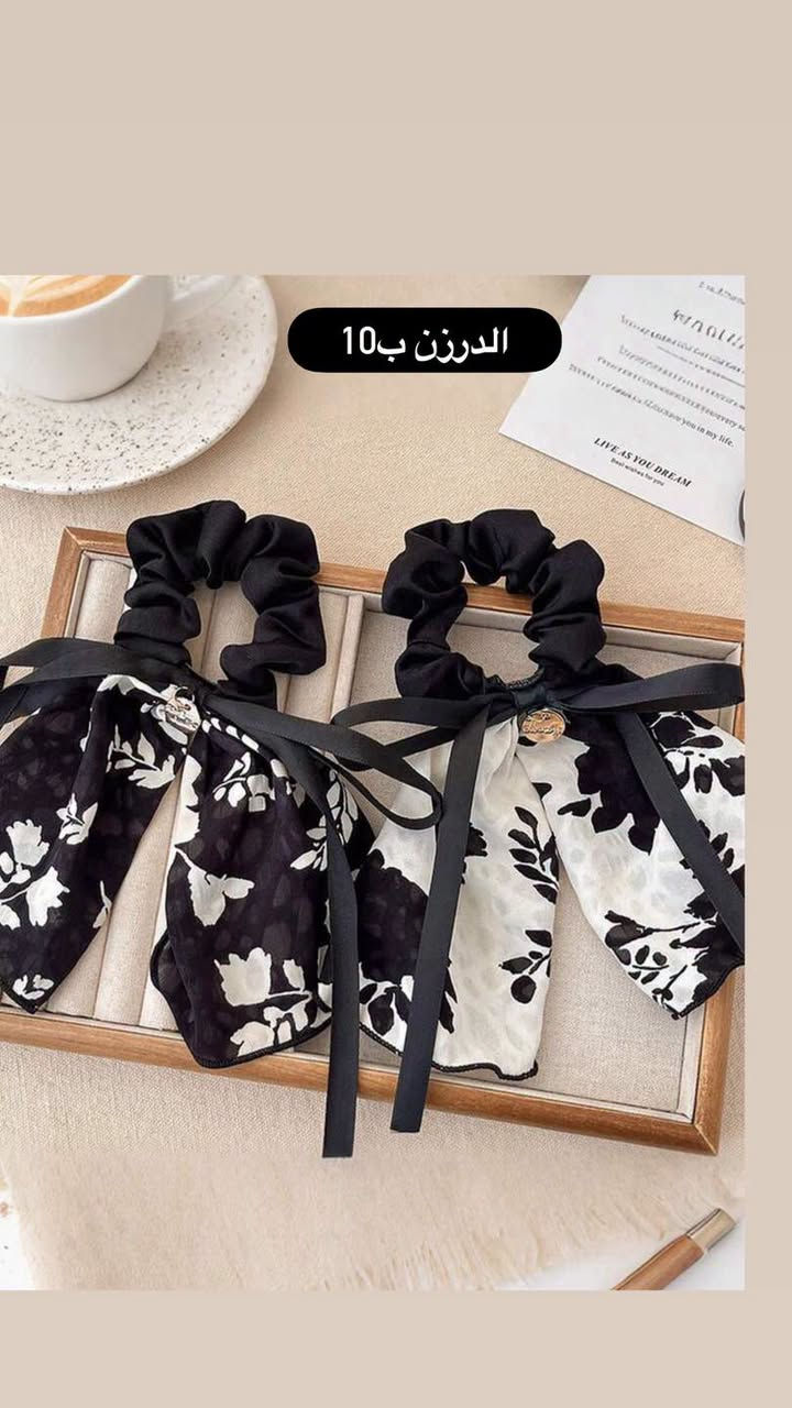 لا توجد تفاصيل

نص مكتوب في الصور:
- الدرزن بـ 9
- 12 سيت ب9
- الدرزن ب 7
- الدرزن ب10
