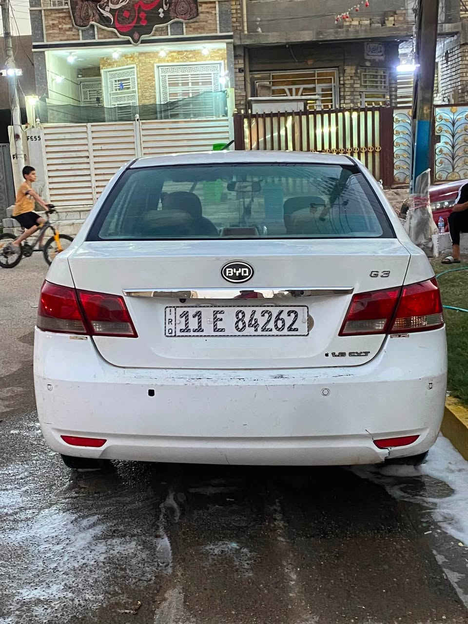 السلام عليكم
للبيع Byd 2013 g3 فول مواصفات
بصمه تشغيل
بصمه بيبان
فتحه سقف
تبريد شغال
رقم بغداد جديد دولي
صدر وحداديه جديده 
شاشه + كامره
تخم تاير جديد قبل سبوع شاده 
سياره خير من الله استعمال شخصي مال بيت 
المكان بغداد 
حي الاعلام قرب تقاطع درويش
السعر 58 وبيهه مجال حك الجيه 
رقم الهاتف/***********
