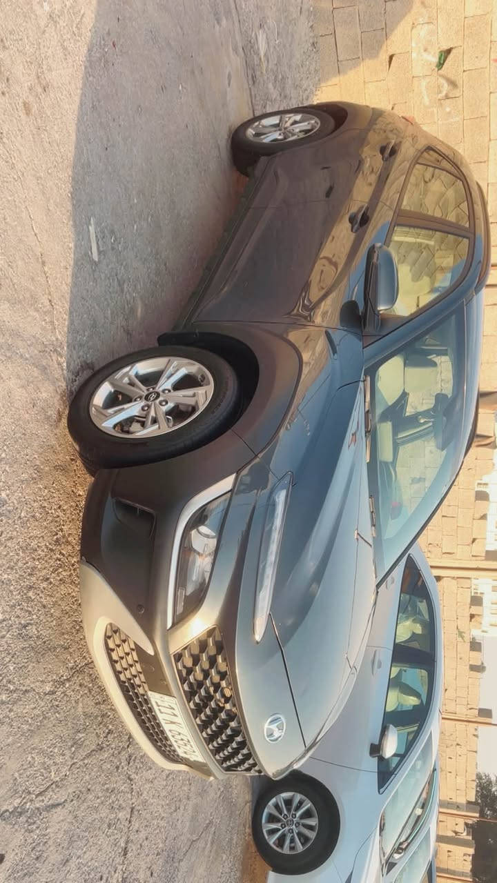 السلام عليكم
كونا موديل 23 

رقم بغداد إنكليزي 

سياره فول الفول عده الفتحه 

سياره جاهزه على آخر حبايه 

بيها كير At المرغوب 

مكان السياره واسط الكوت 

السعر 140 وبيها مجال
***********
